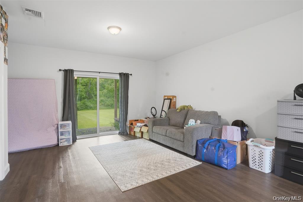 201 Kingsview Highway Property Photo 22
