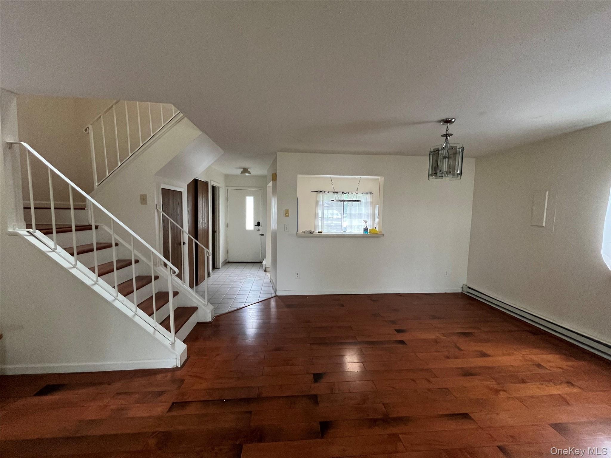 24 Hudson Heights Drive Property Photo 5