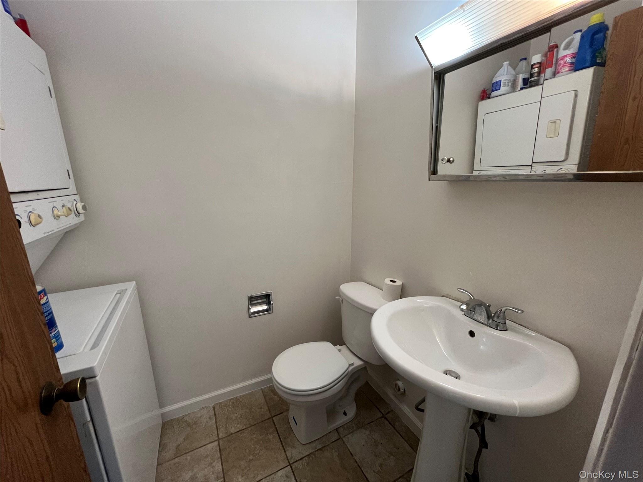 24 Hudson Heights Drive Property Photo 10