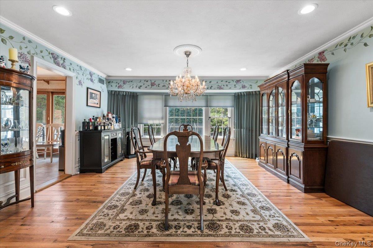 100 Cabot Road Property Photo 13