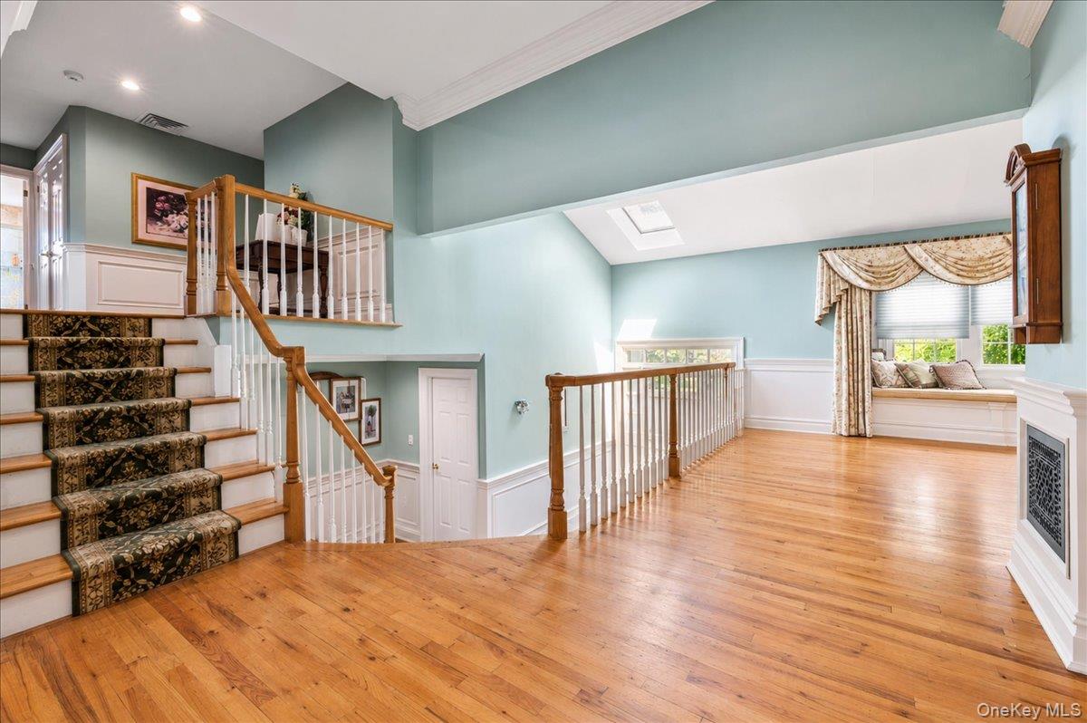 100 Cabot Road Property Photo 18