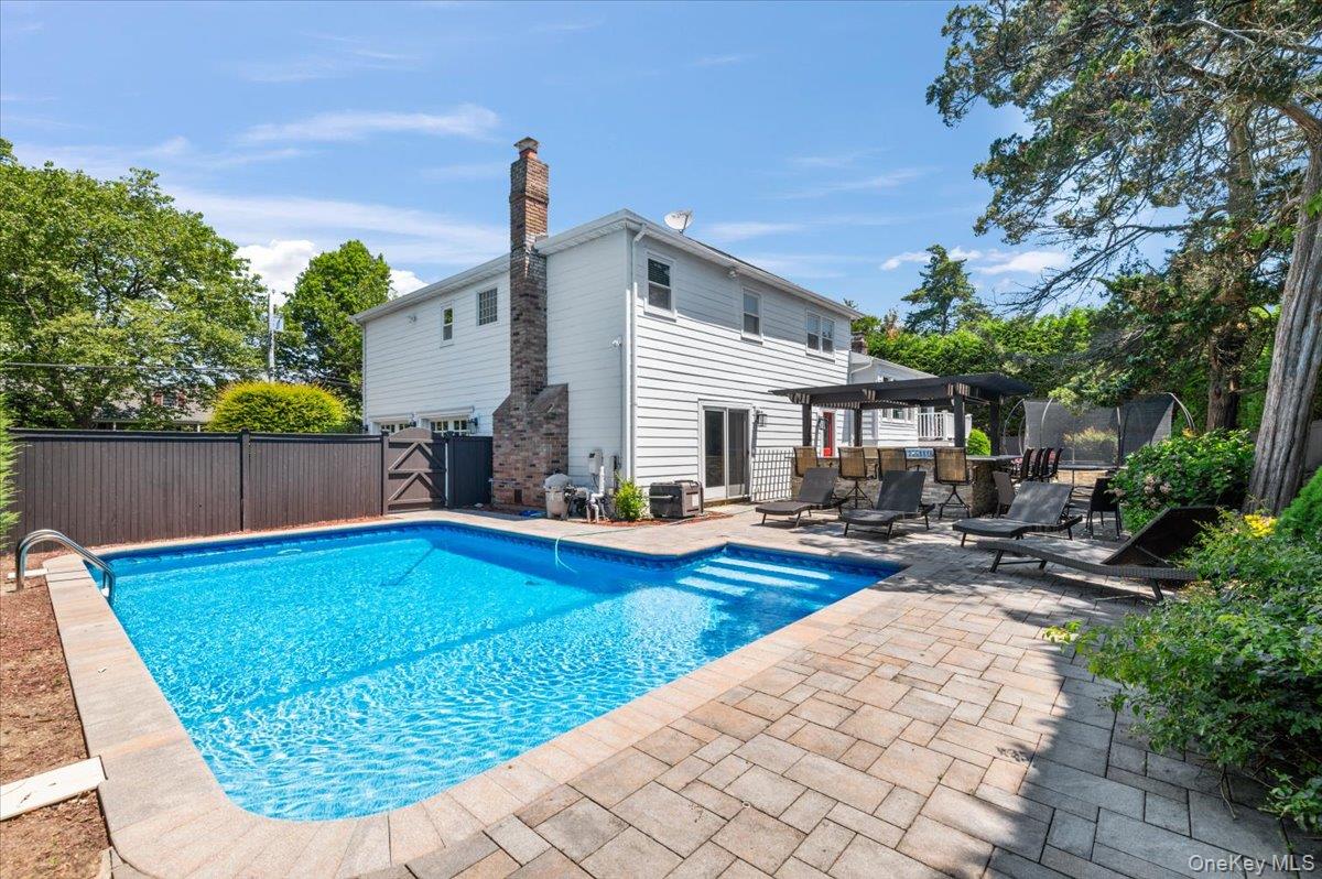 100 Cabot Road Property Photo 41