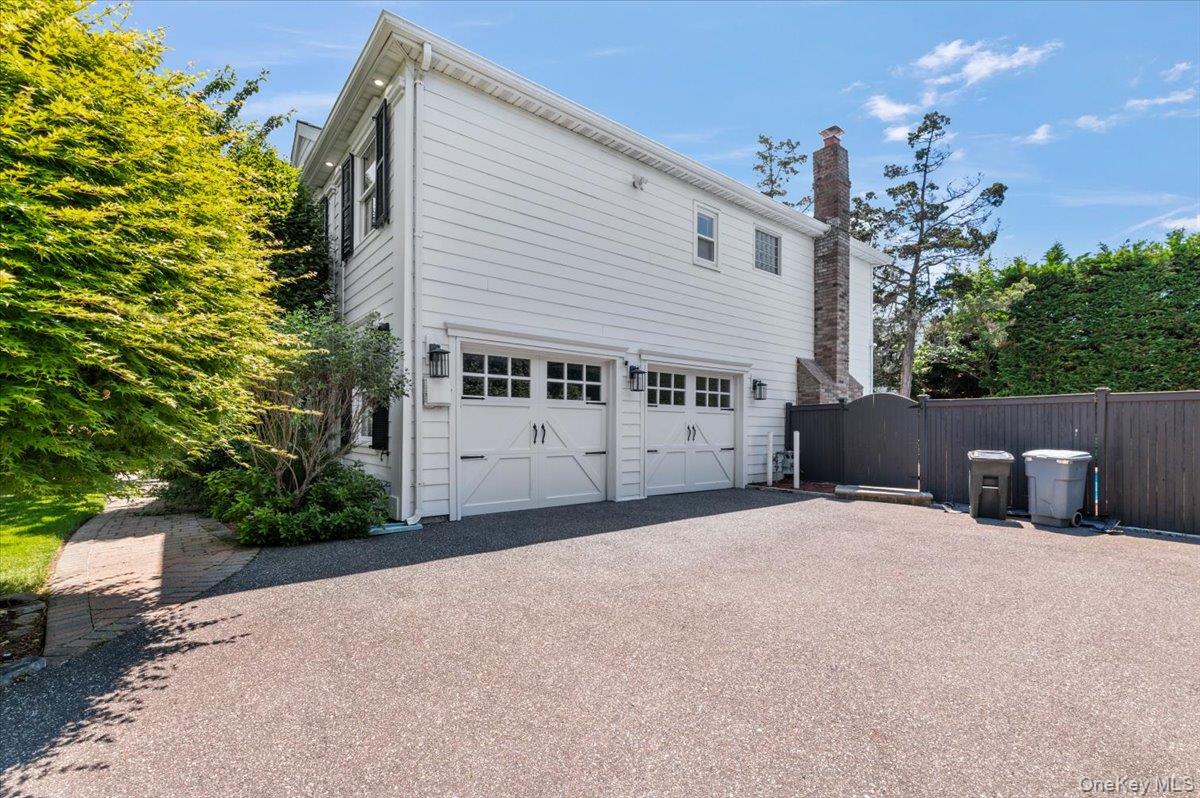 100 Cabot Road Property Photo 42