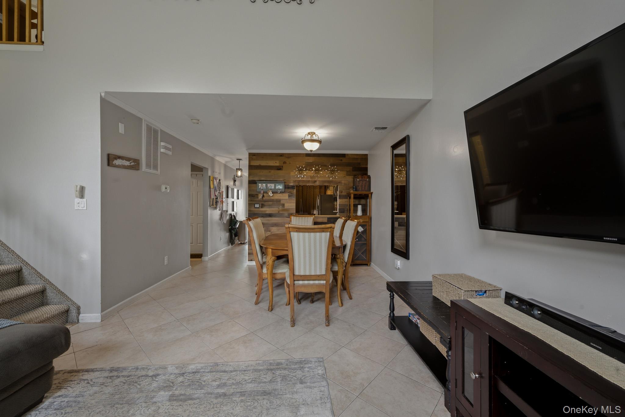 94 Broadlawn Drive Property Photo 14