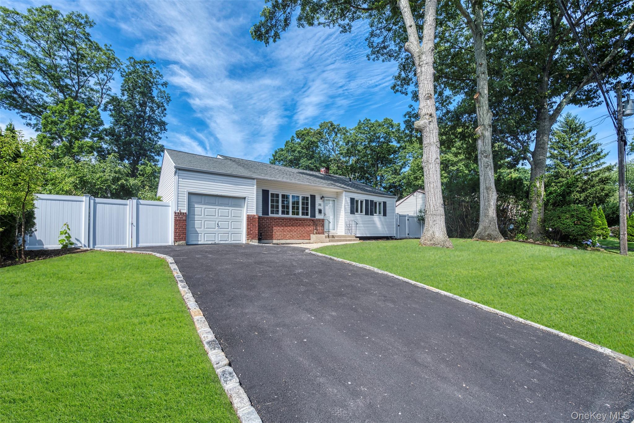 31 Foxwood Drive Property Photo 1