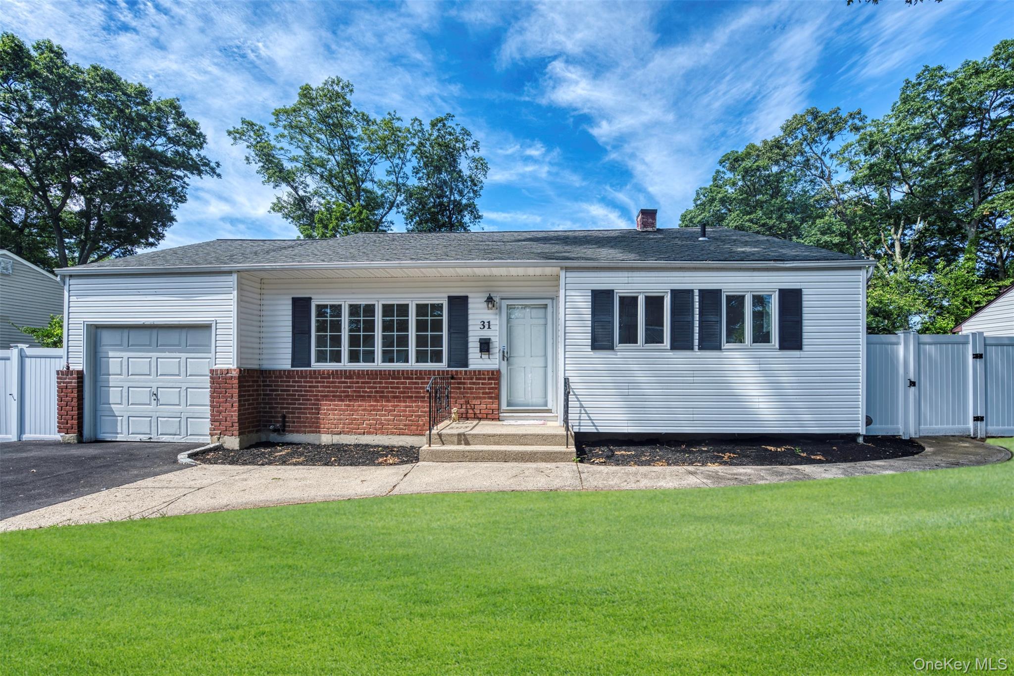 31 Foxwood Drive Property Photo 2