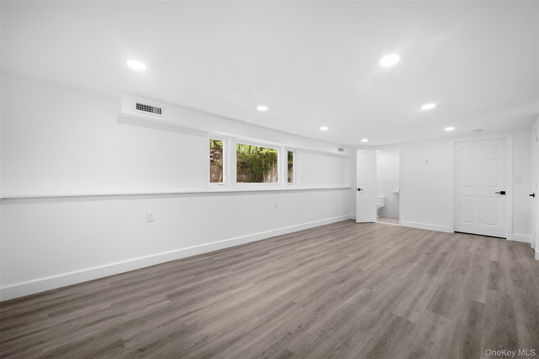 31 Foxwood Drive Property Photo 17