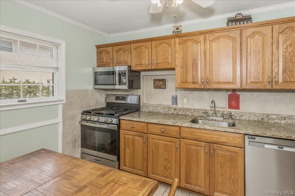 123 Avenue B Property Photo 10