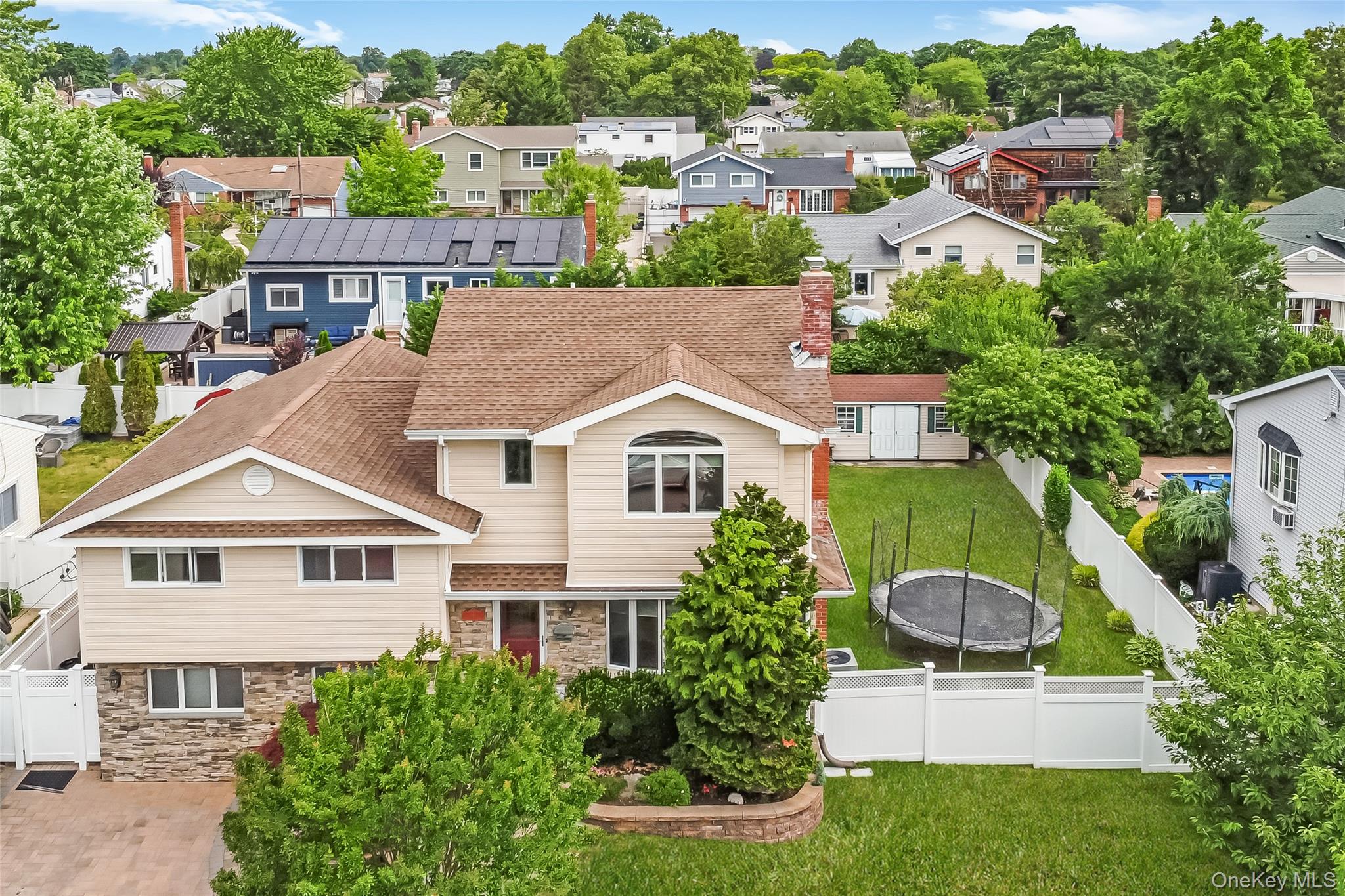 145 Washington Street Property Photo 4