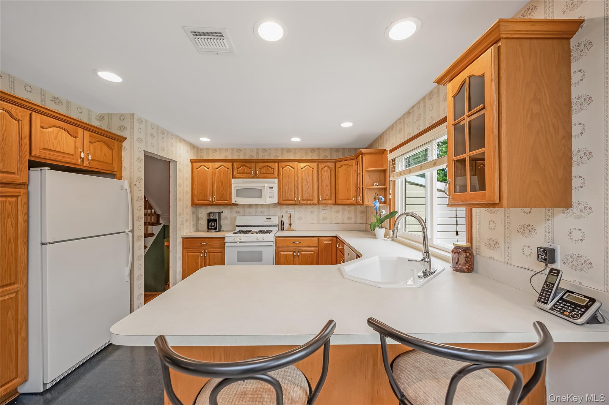145 Washington Street Property Photo 17
