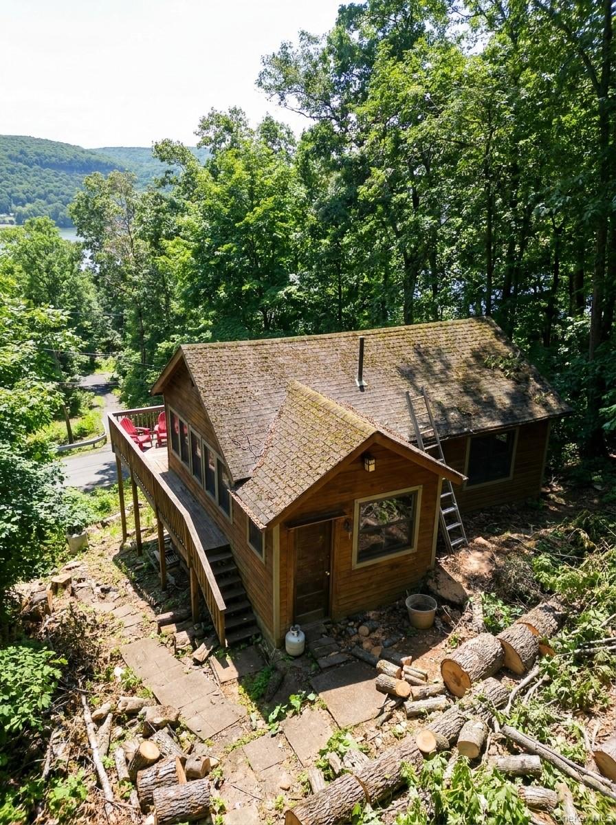 211 Brook Trail Property Photo 1