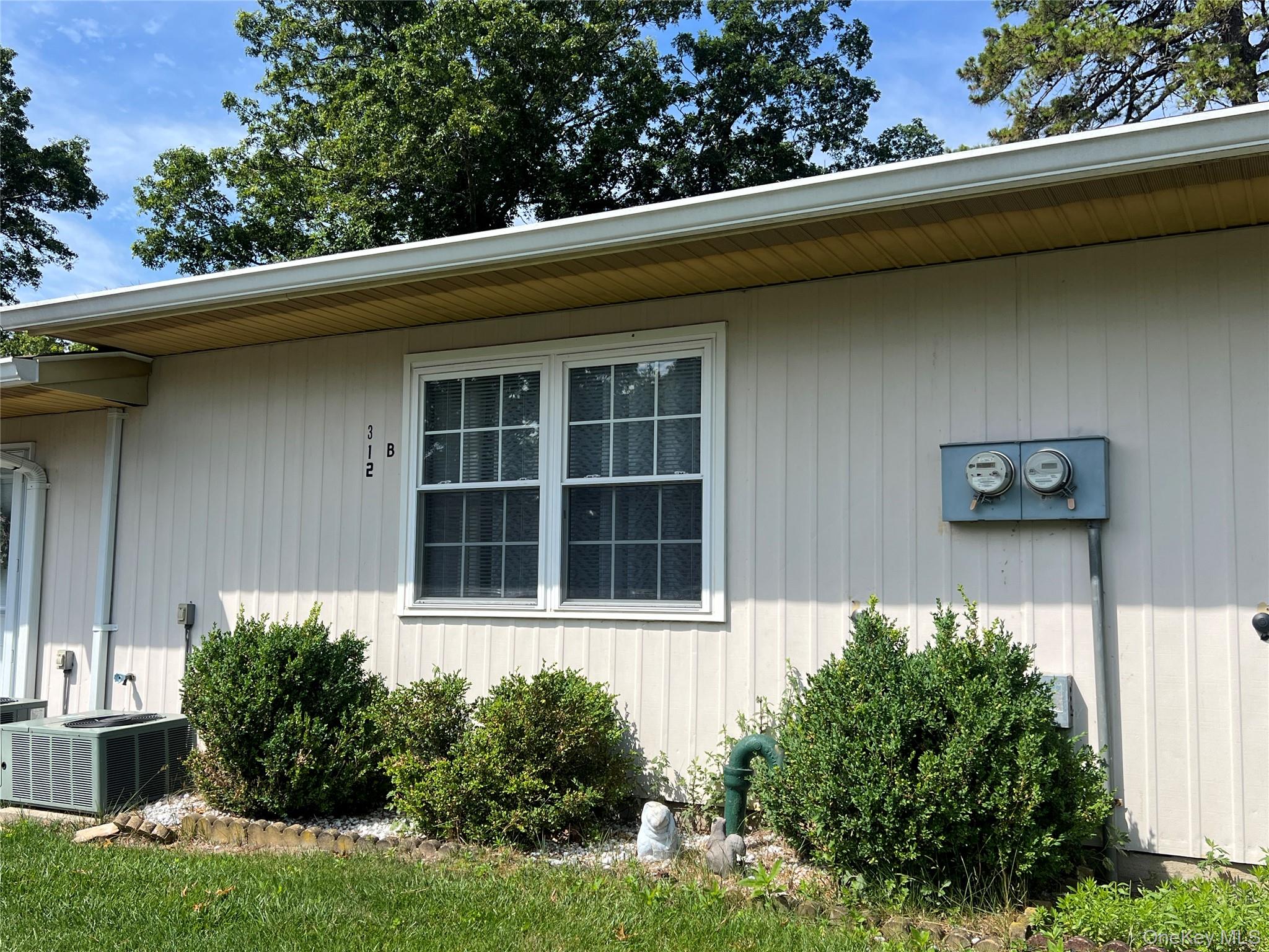 312 Woodbridge Drive B Property Photo 15