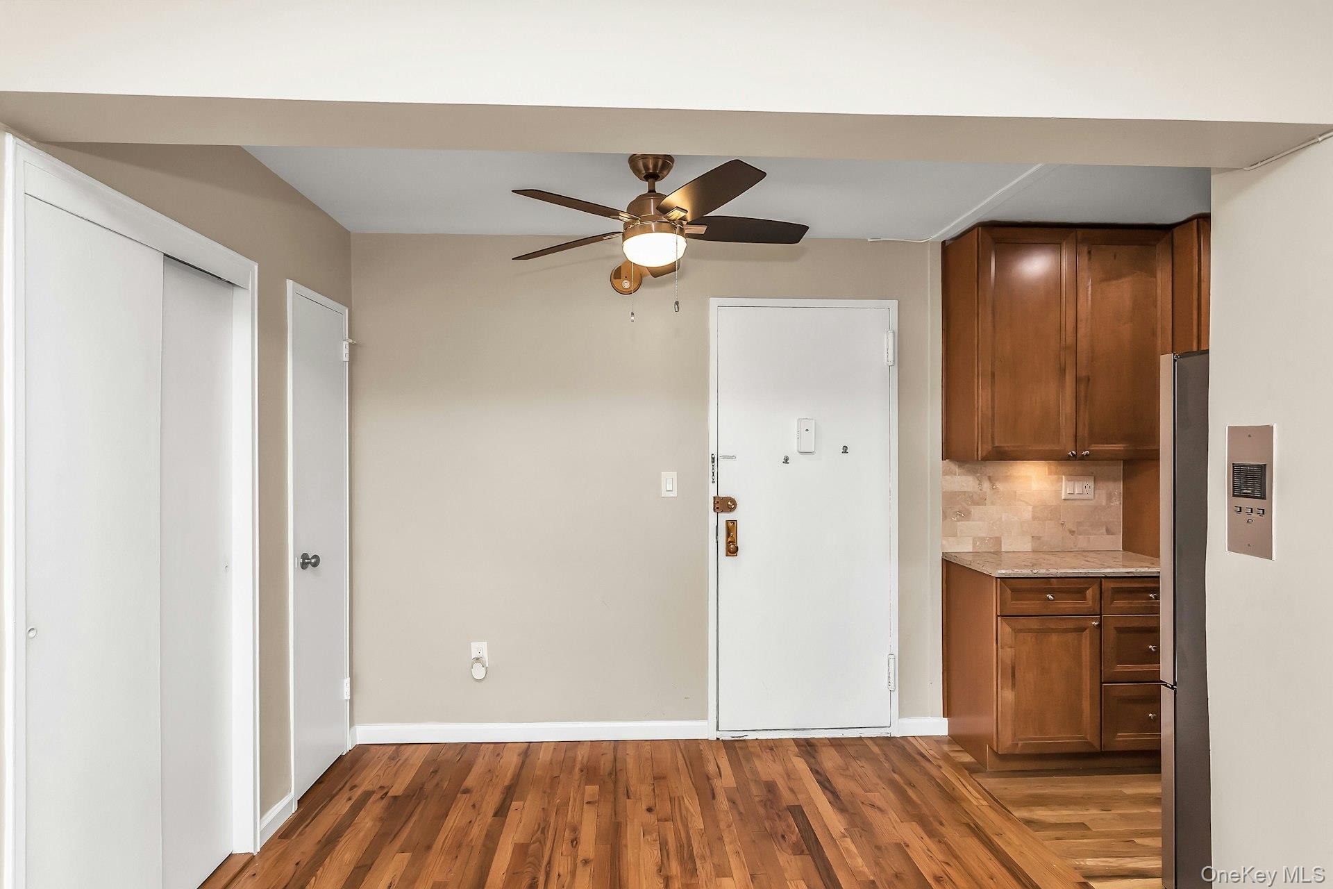 370 Broadway 4j Property Photo 9
