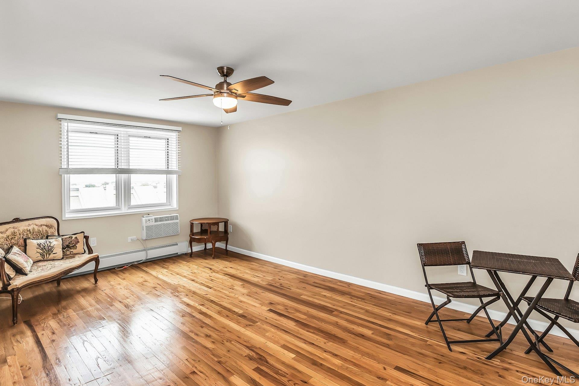 370 Broadway 4j Property Photo 11