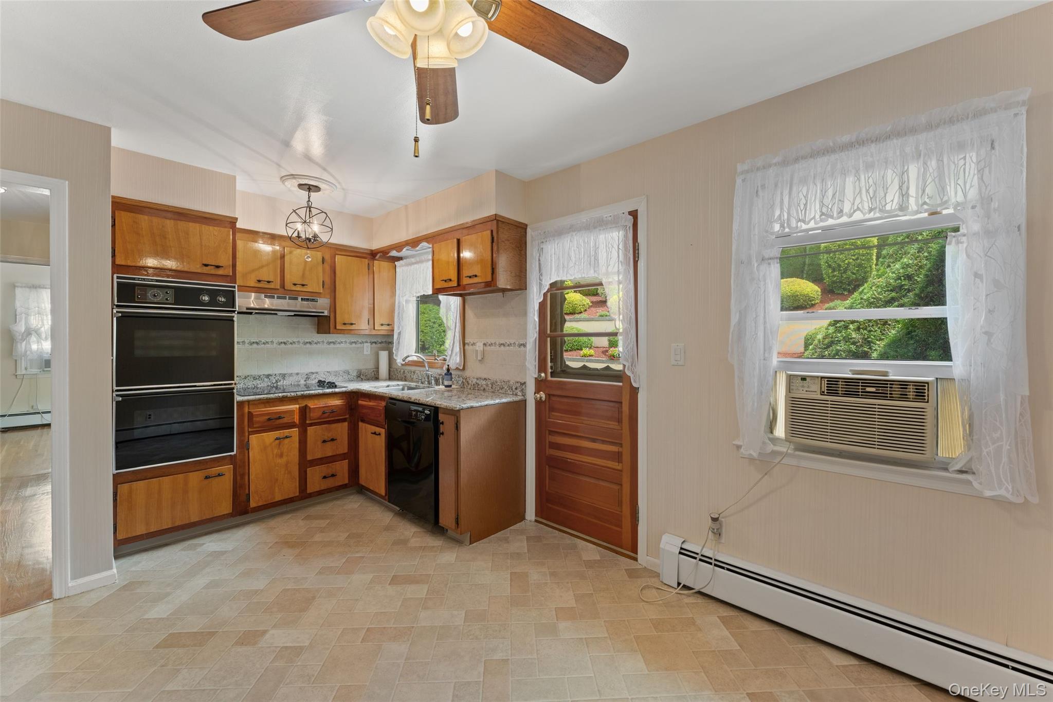 162 Midland Avenue Property Photo 9