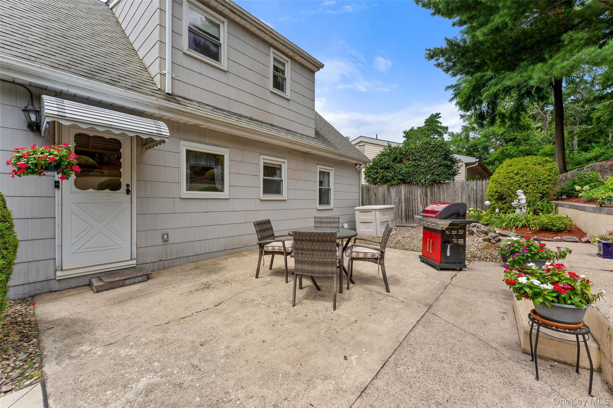 162 Midland Avenue Property Photo 25