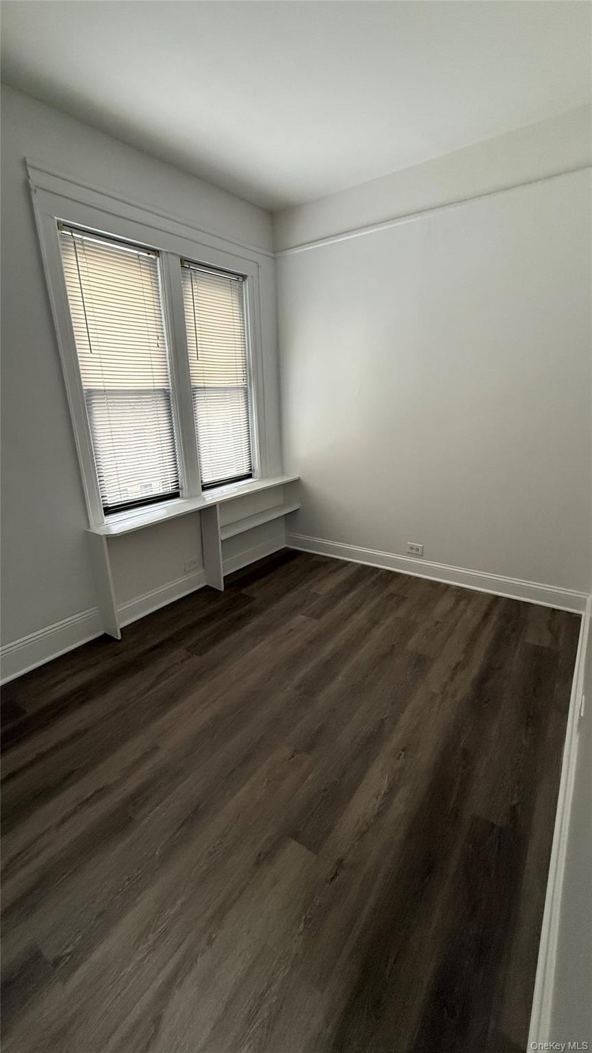 1240 Manor Avenue Property Photo 8