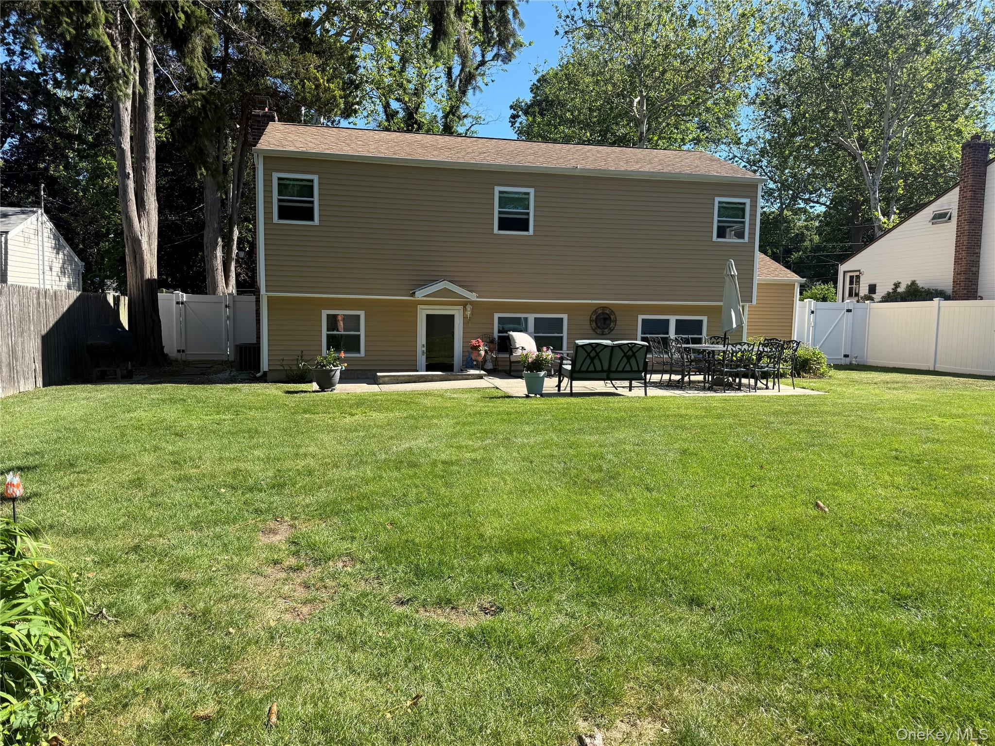 20 Via Continental Property Photo 5