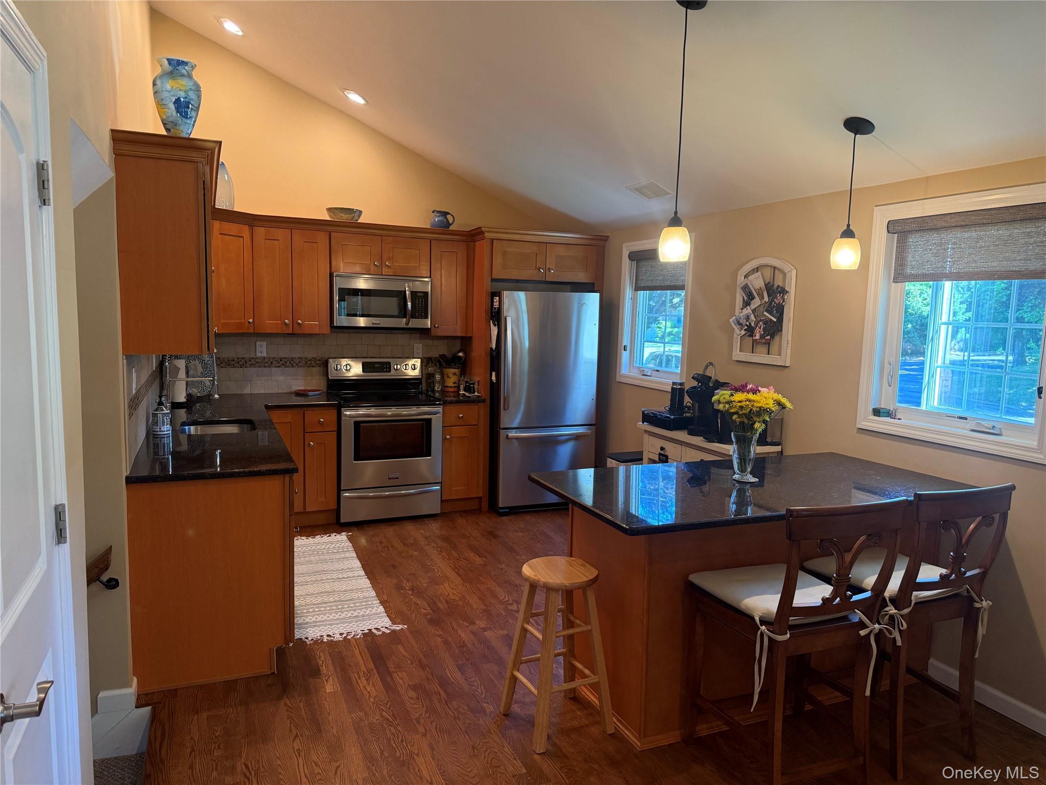 20 Via Continental Property Photo 6