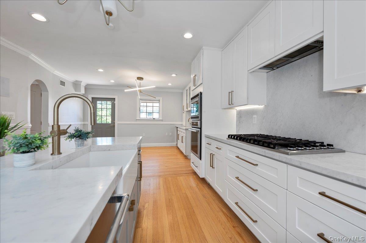 18 Pond Park Road Property Photo 9
