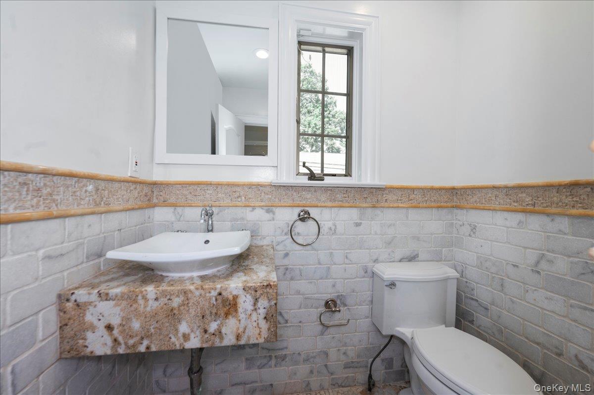 18 Pond Park Road Property Photo 11
