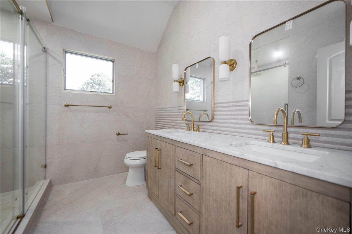 18 Pond Park Road Property Photo 19