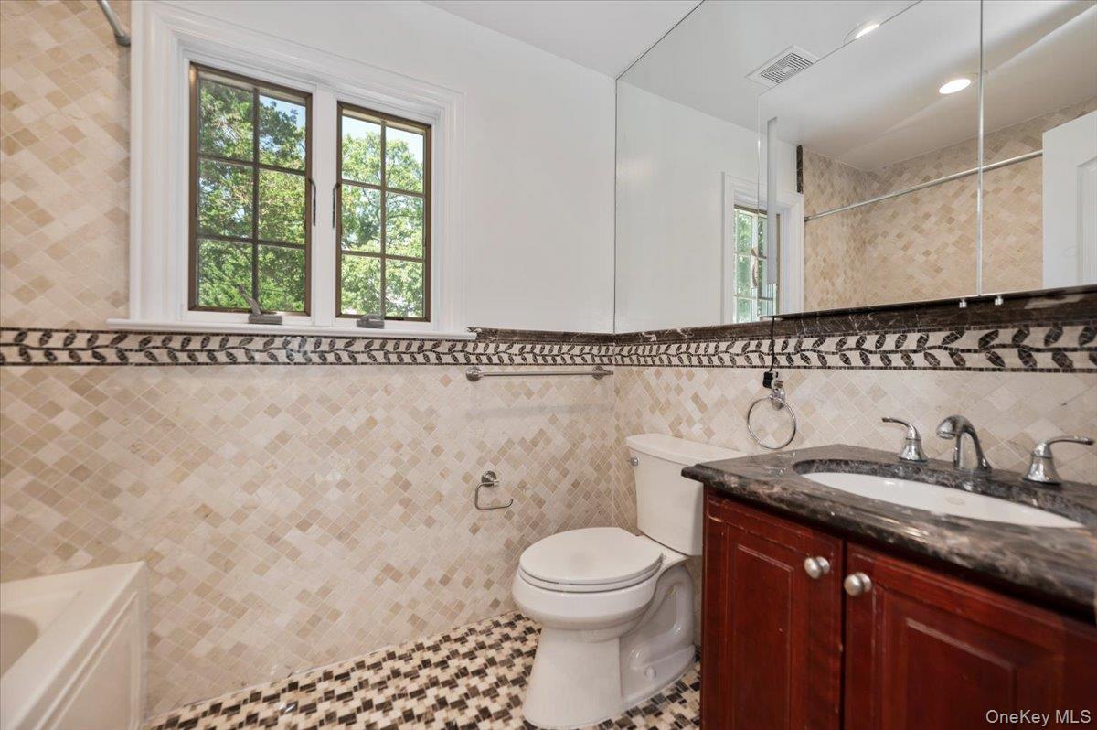 18 Pond Park Road Property Photo 22