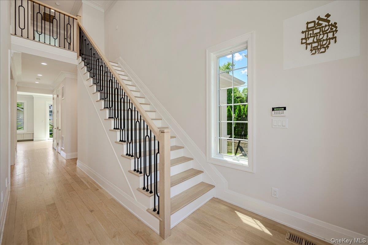 9 Greenway Terrace Property Photo 3