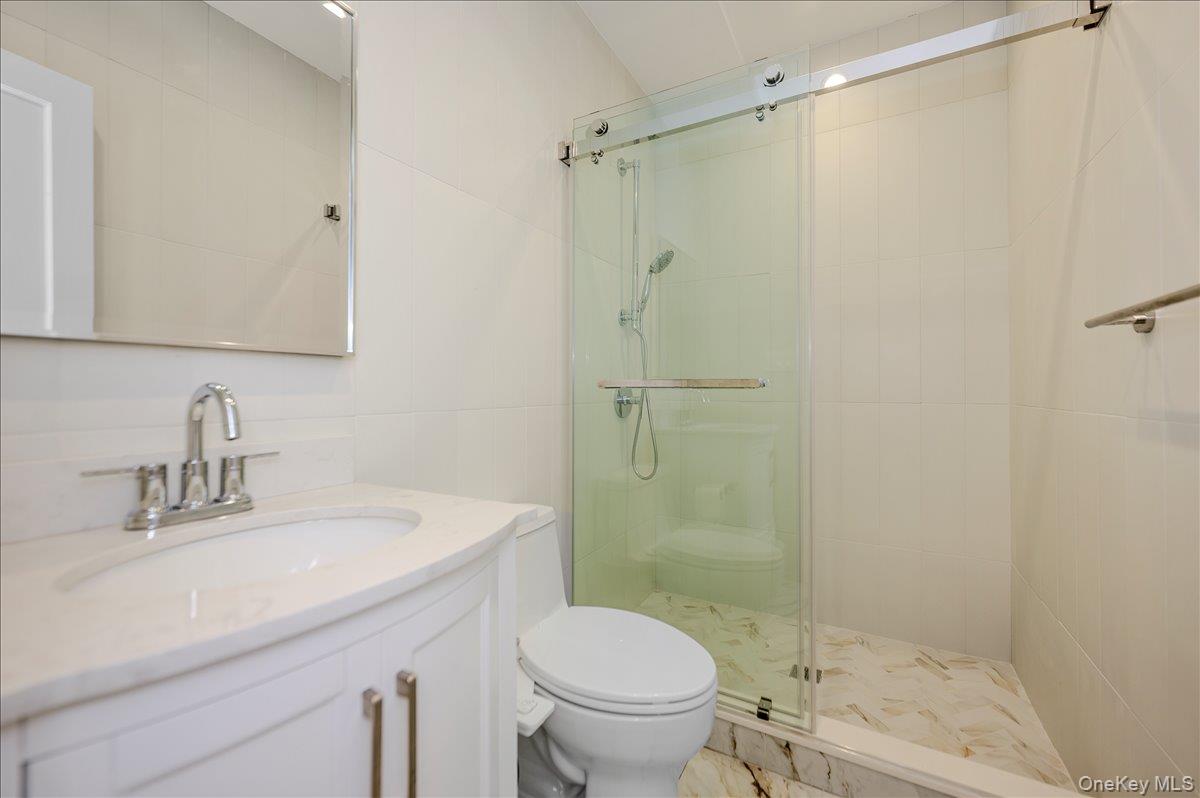 9 Greenway Terrace Property Photo 29