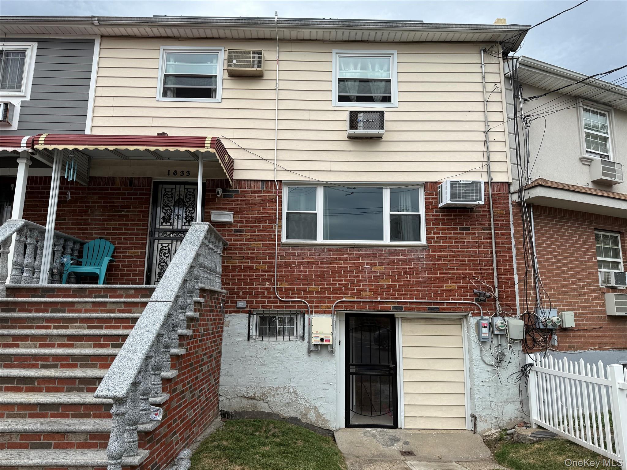 1633 Canarsie Road Property Photo 3