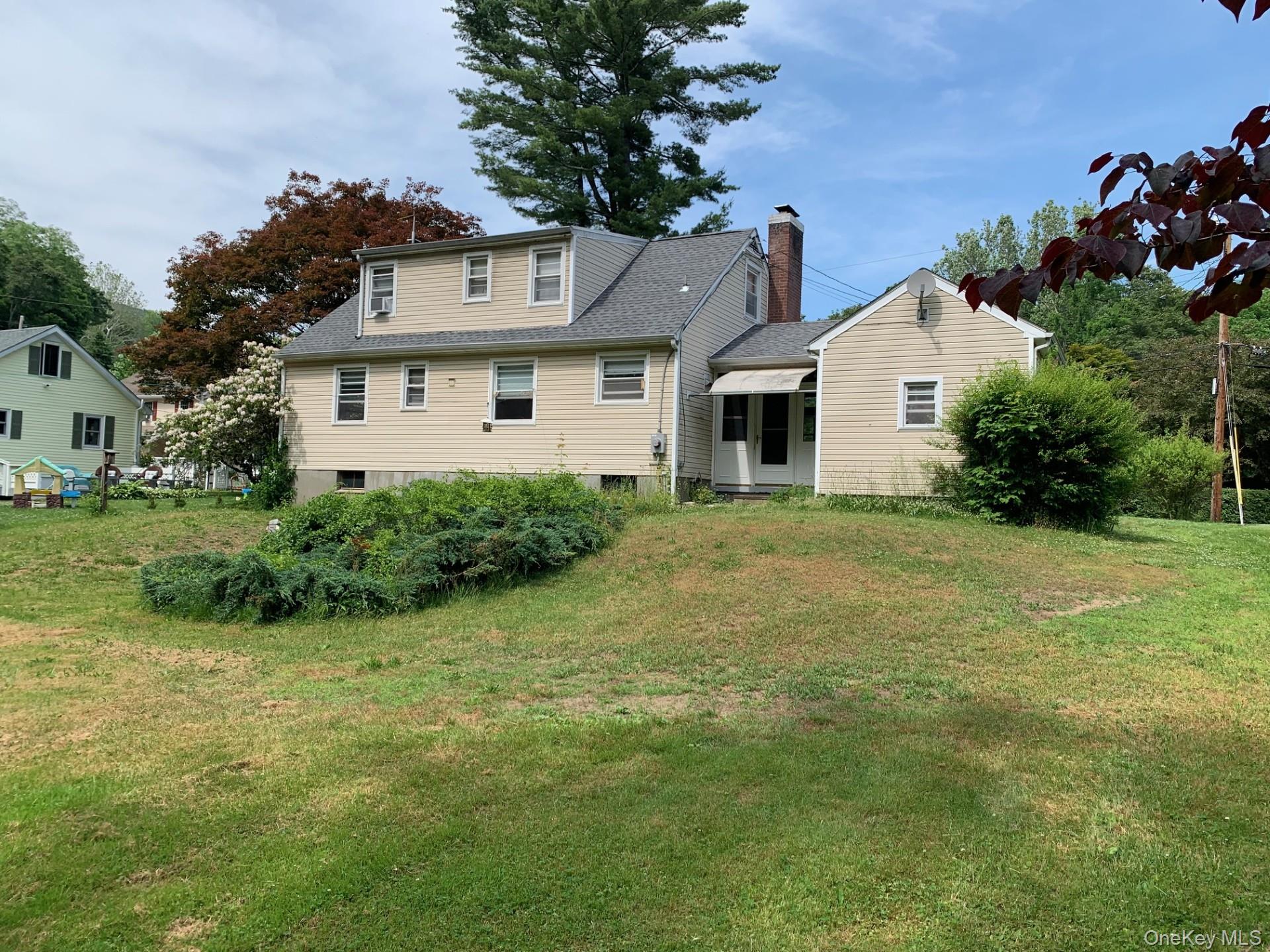 10 Wood Avenue Property Photo 3