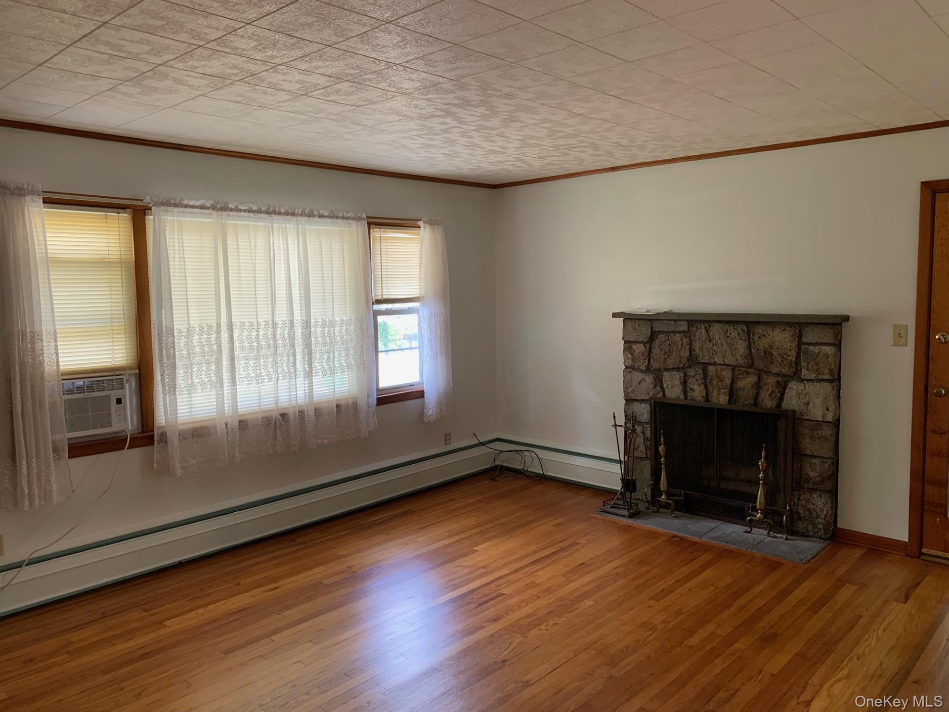 10 Wood Avenue Property Photo 10