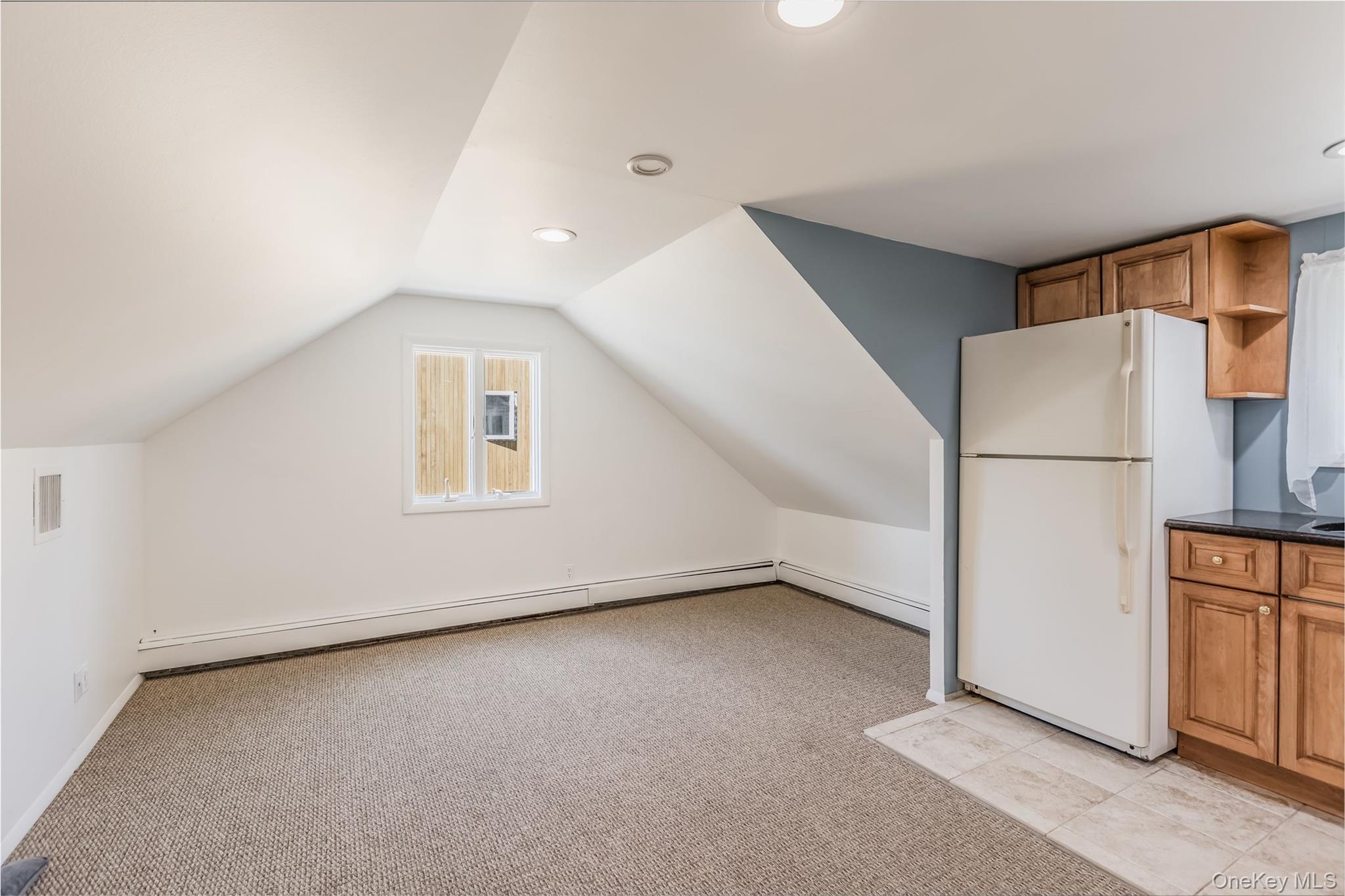 306 5th Avenue Property Photo 3