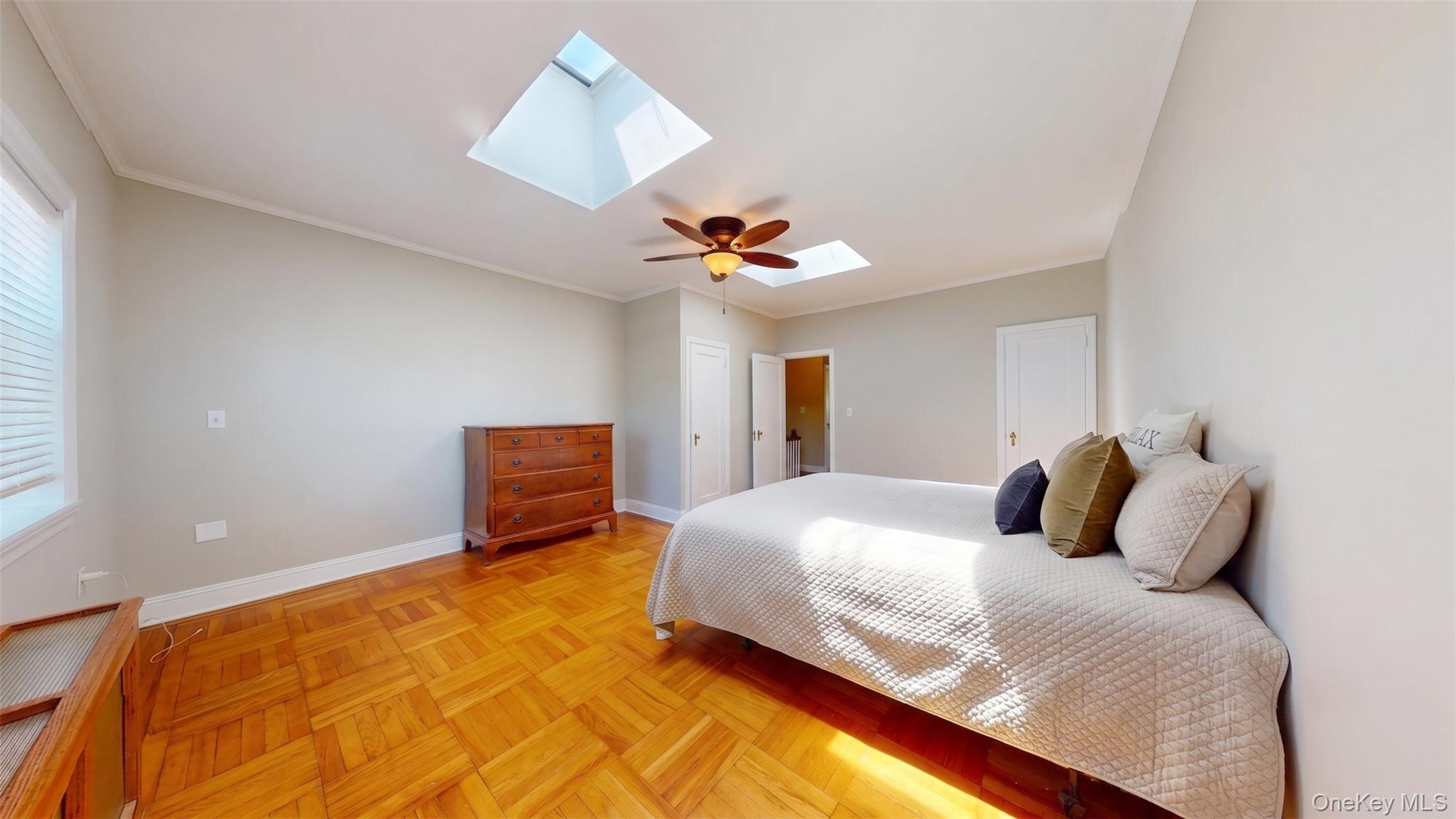 2042 Gerritsen Avenue Property Photo 16