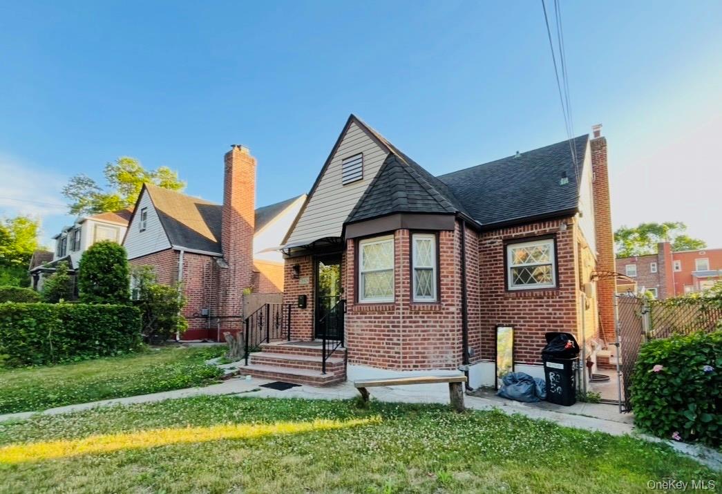 82-30 168th Street Property Photo 1