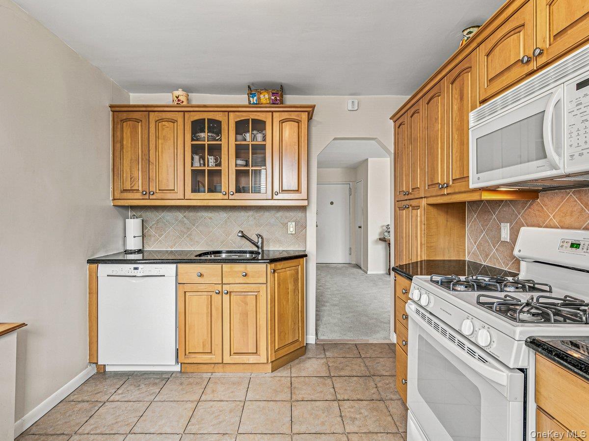 211-65 23rd Avenue 4d Property Photo 7