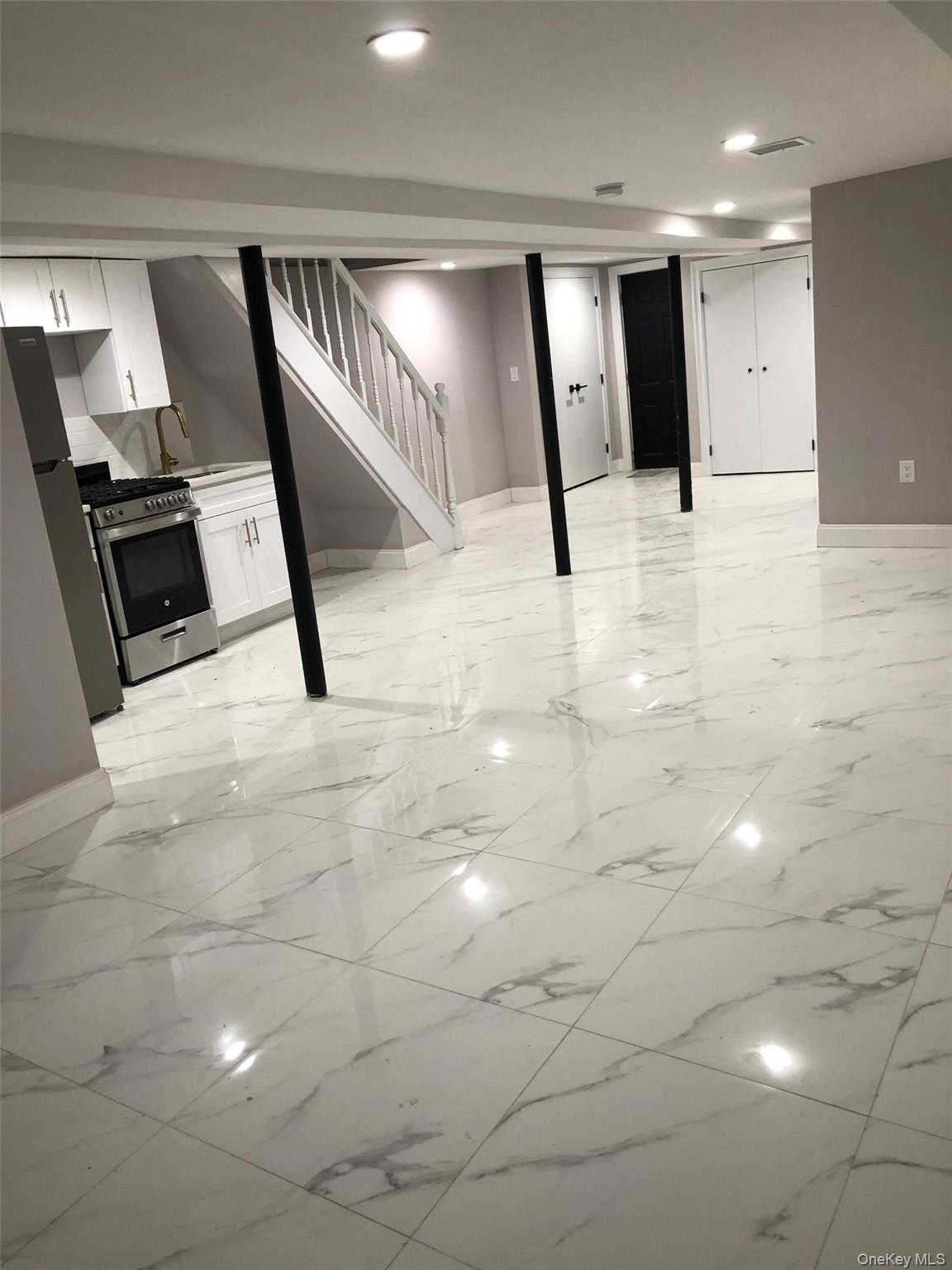 80 Autumn Avenue Property Photo 8