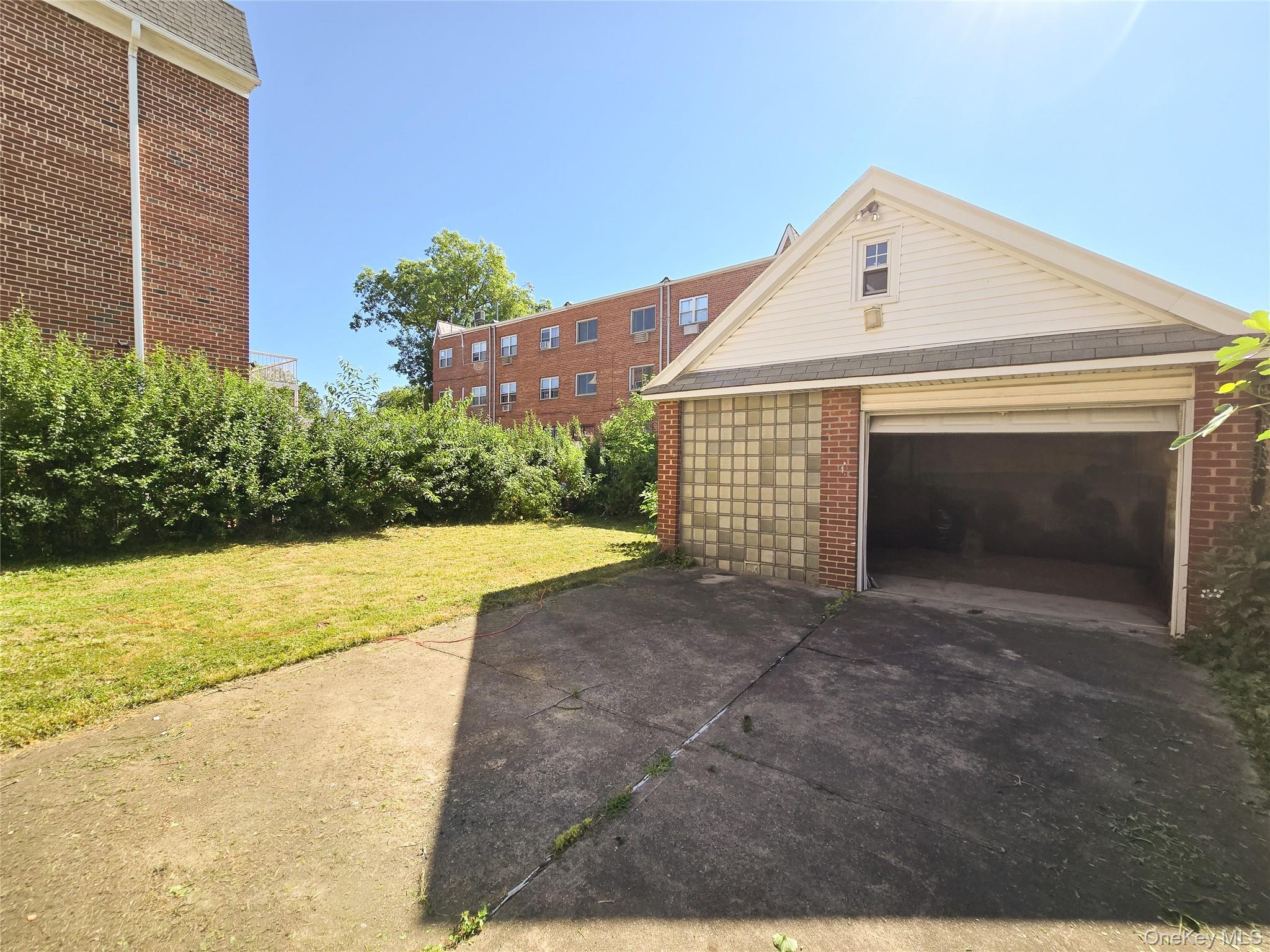 61-19 170th Street Property Photo 43