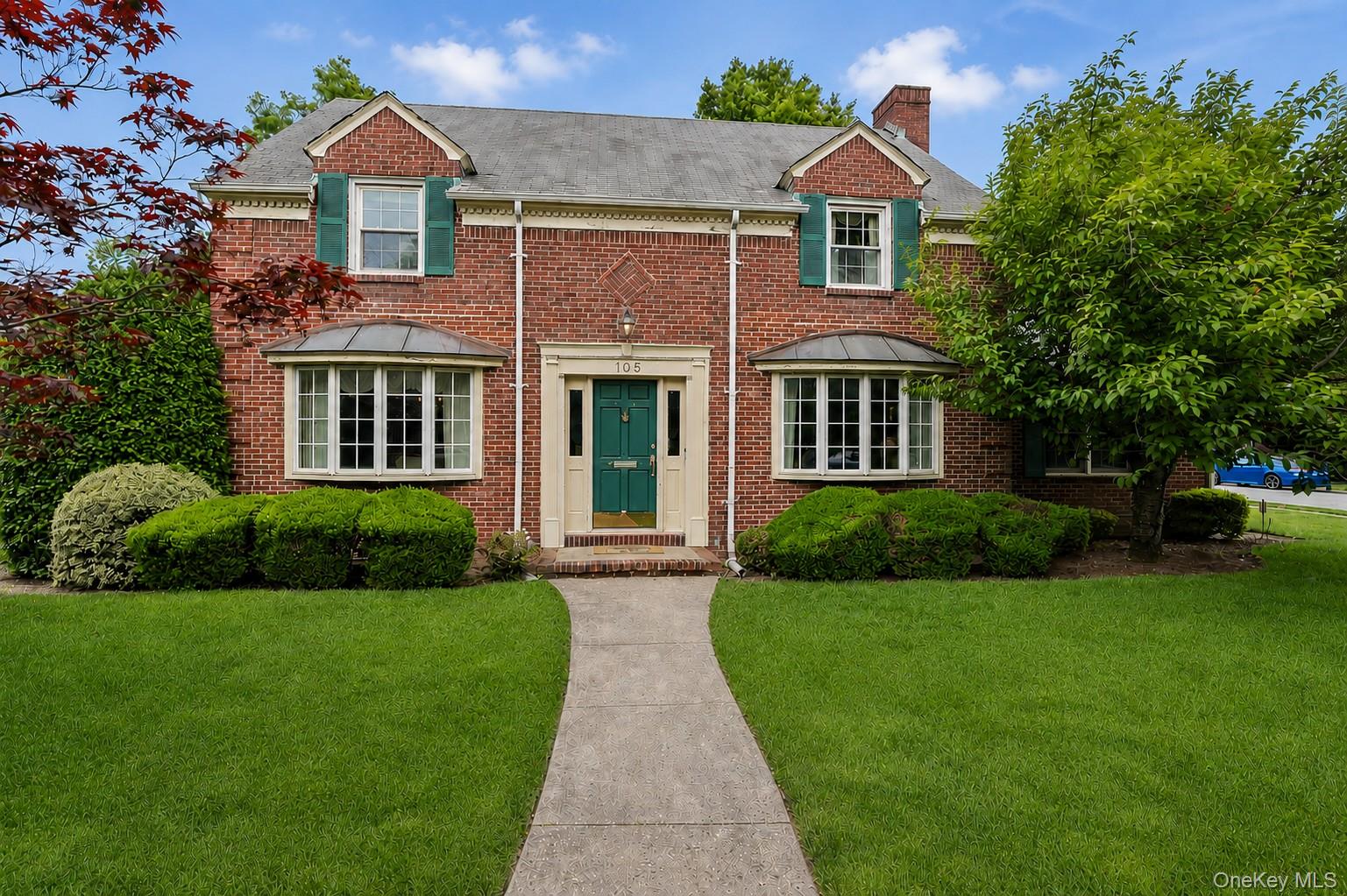 105 Stewart Avenue Property Photo 1
