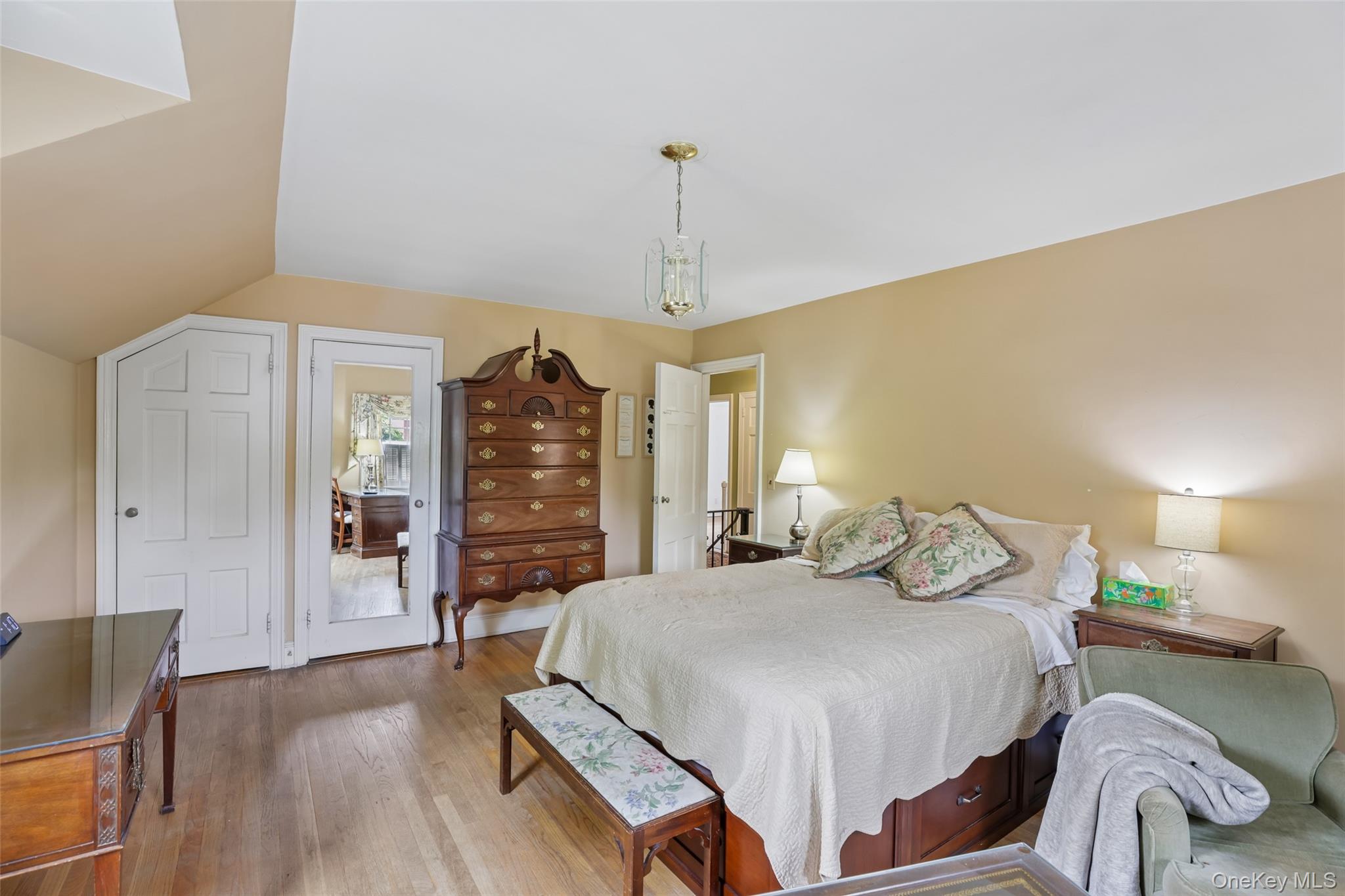 105 Stewart Avenue Property Photo 13
