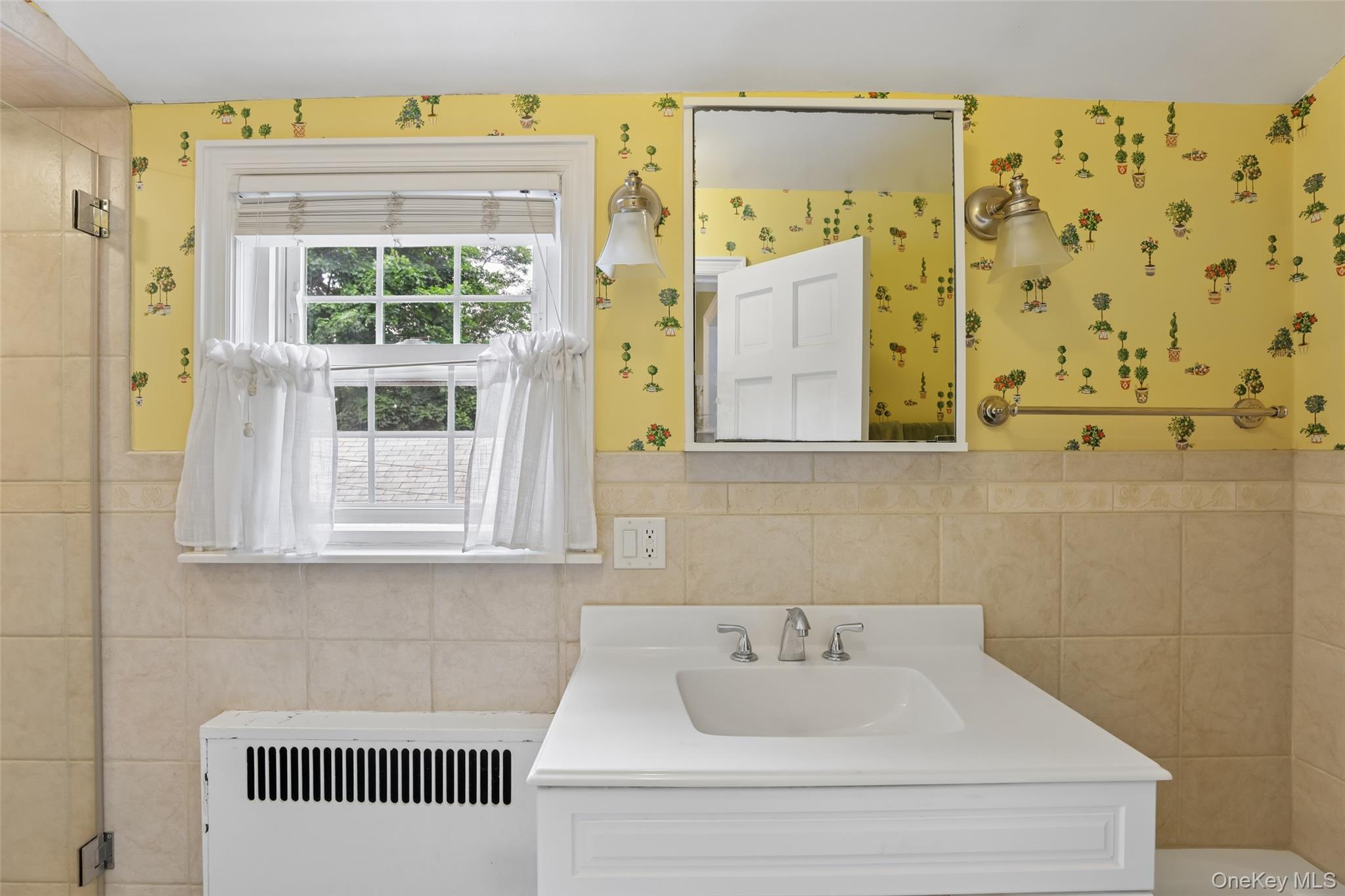 105 Stewart Avenue Property Photo 15
