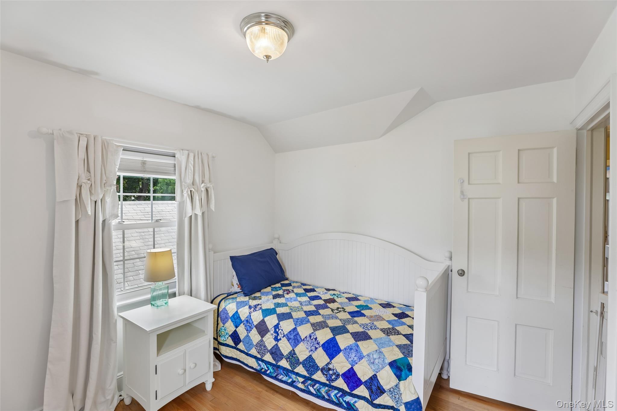 105 Stewart Avenue Property Photo 18