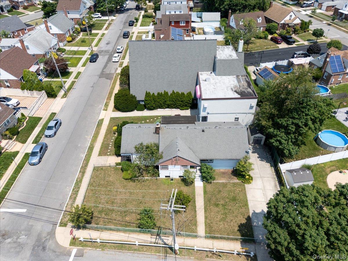 215 N Hillside Avenue Property Photo 4