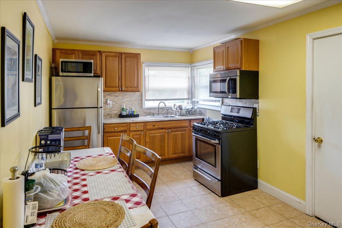 215 N Hillside Avenue Property Photo 39