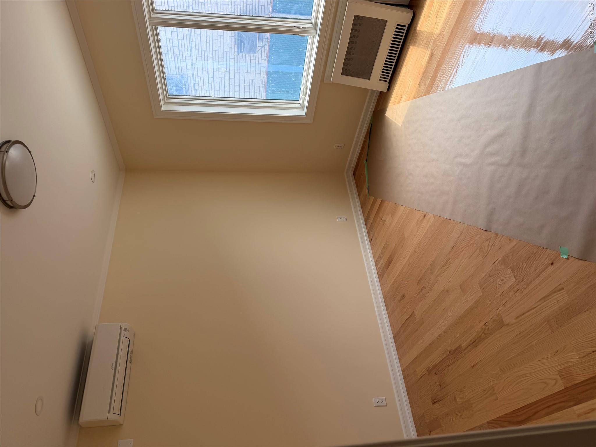 164-16 75th Road 1st Floor Property Photo 6