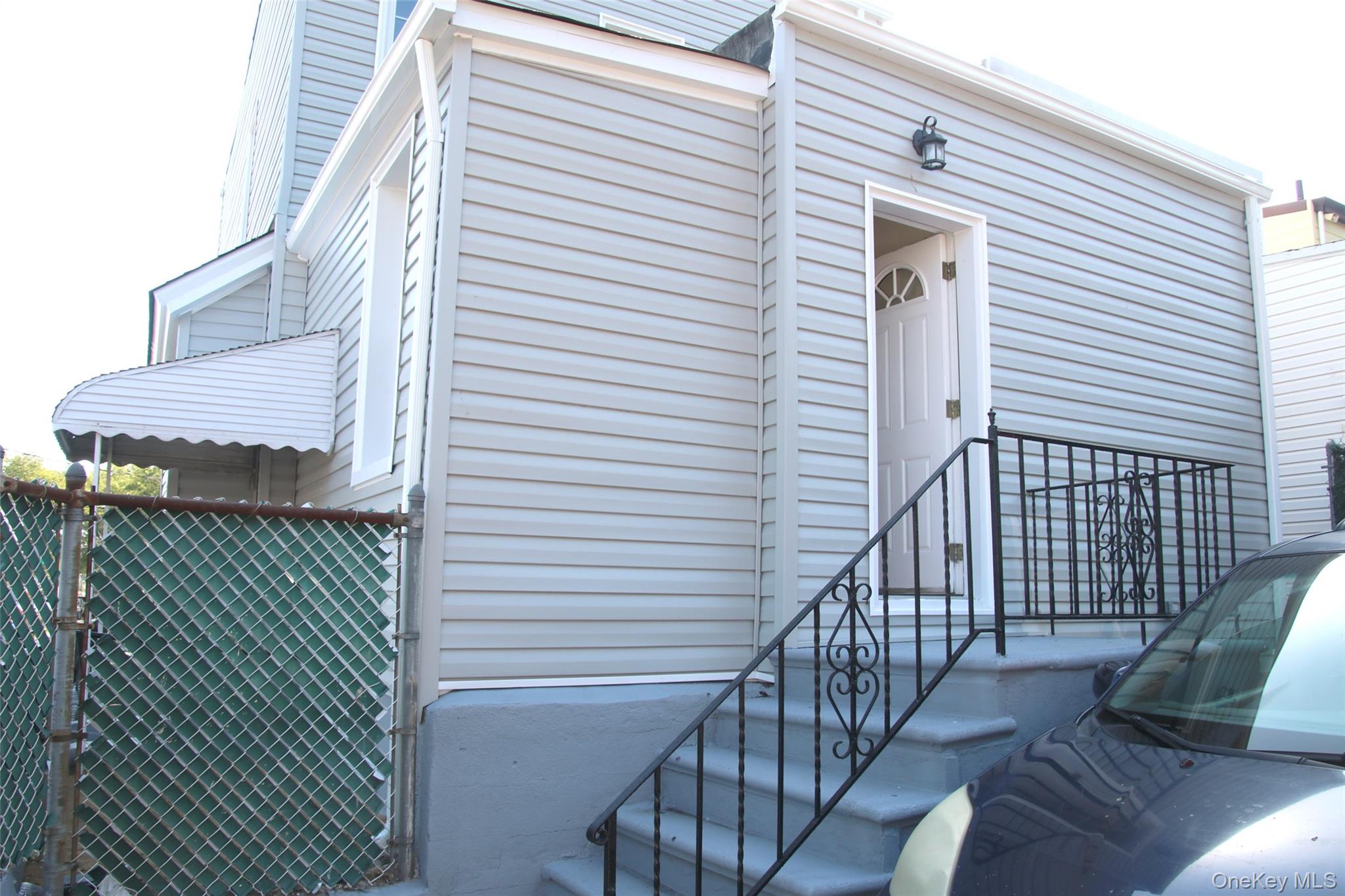 1048 E 98th Street Property Photo 18