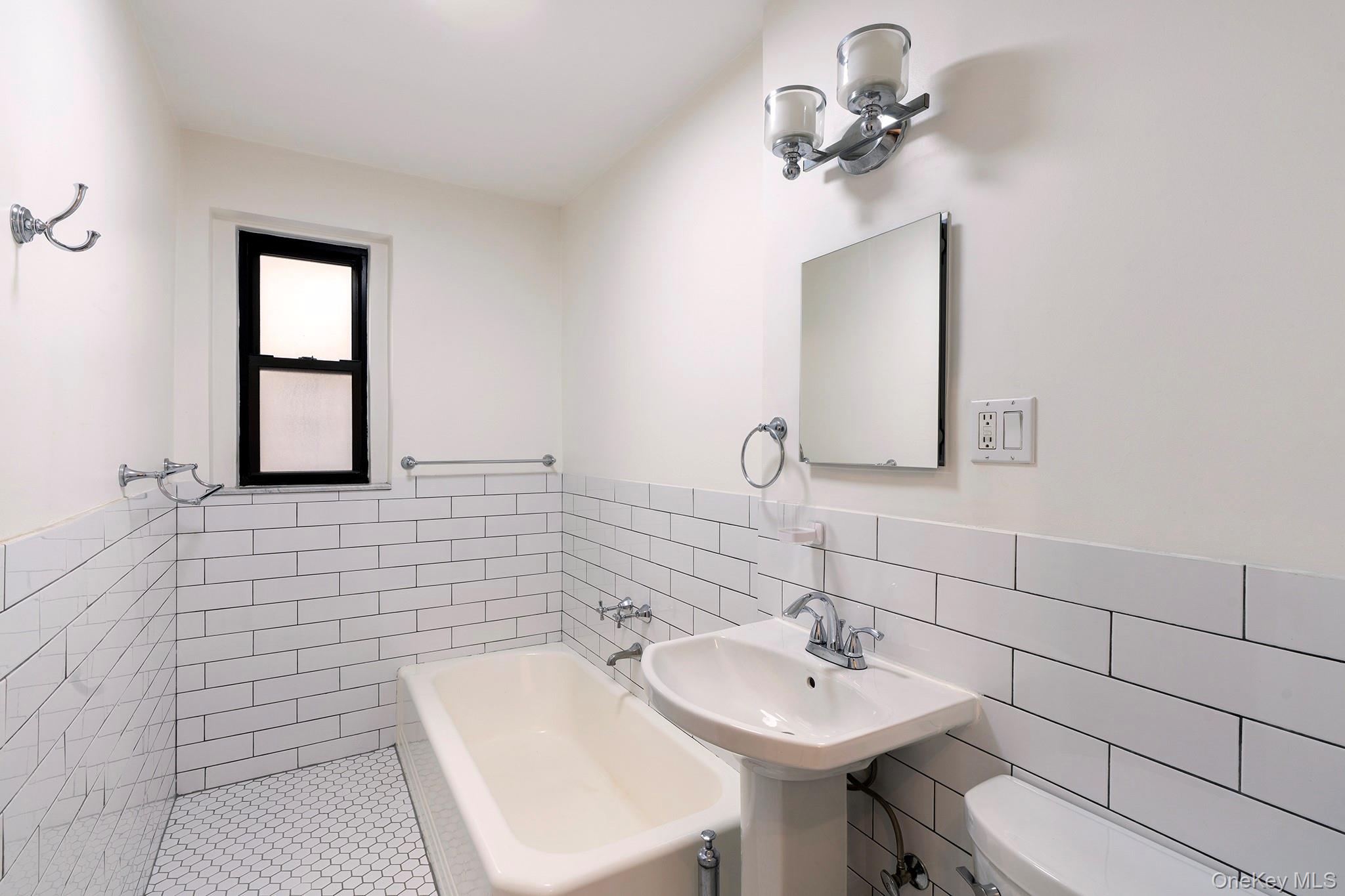 35-16 85th Street 1i Property Photo 9