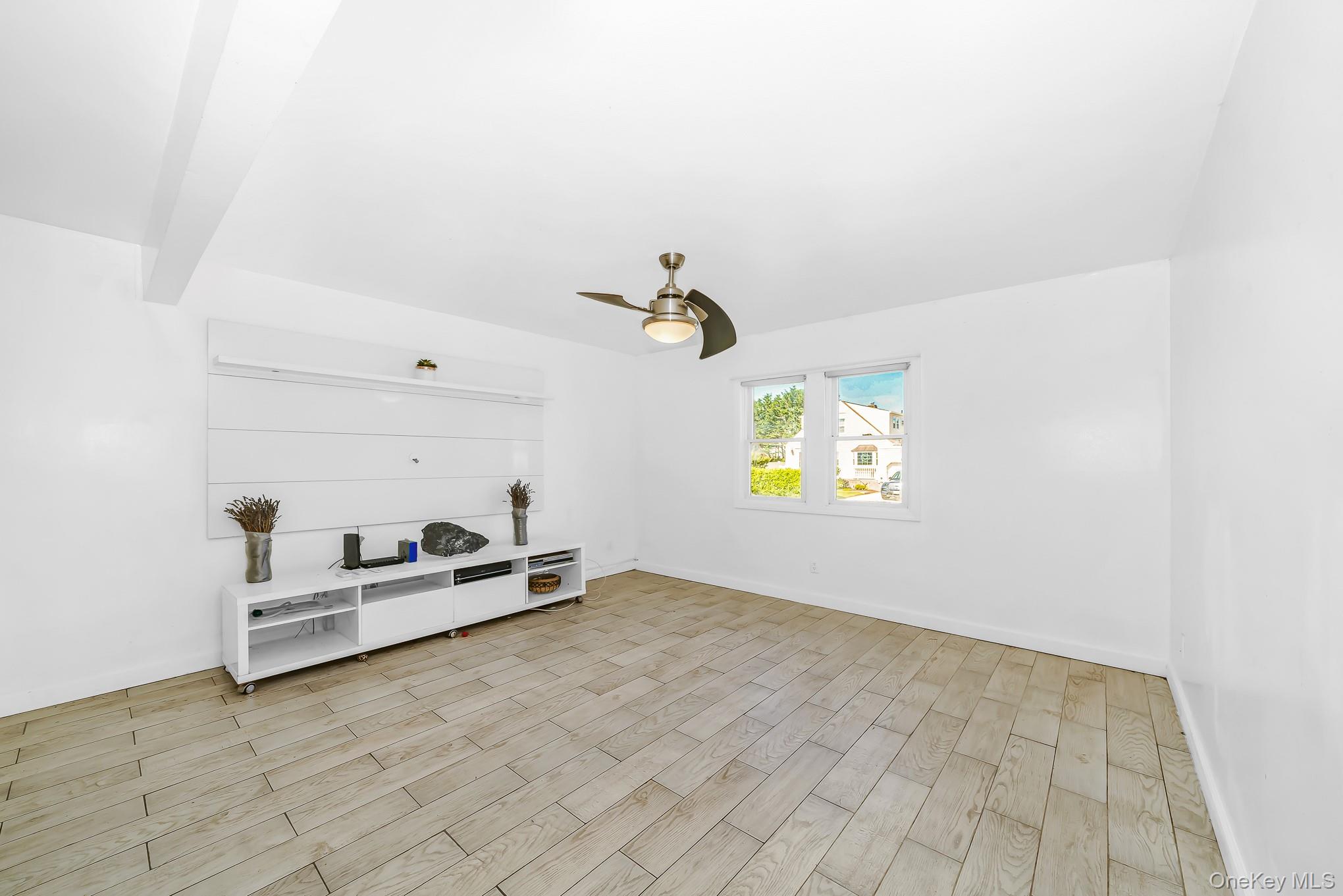 21 Lido Parkway Property Photo 11