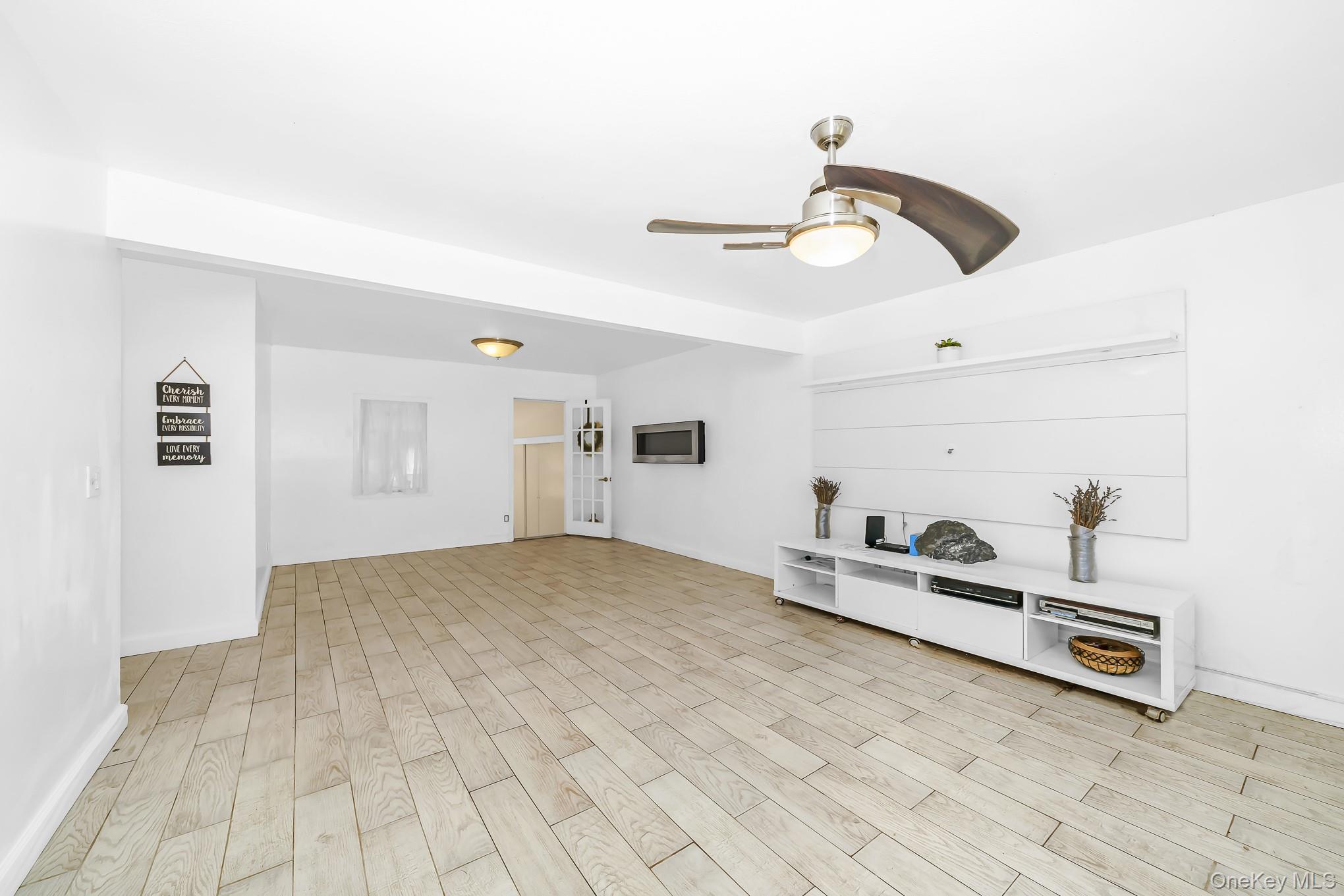 21 Lido Parkway Property Photo 14