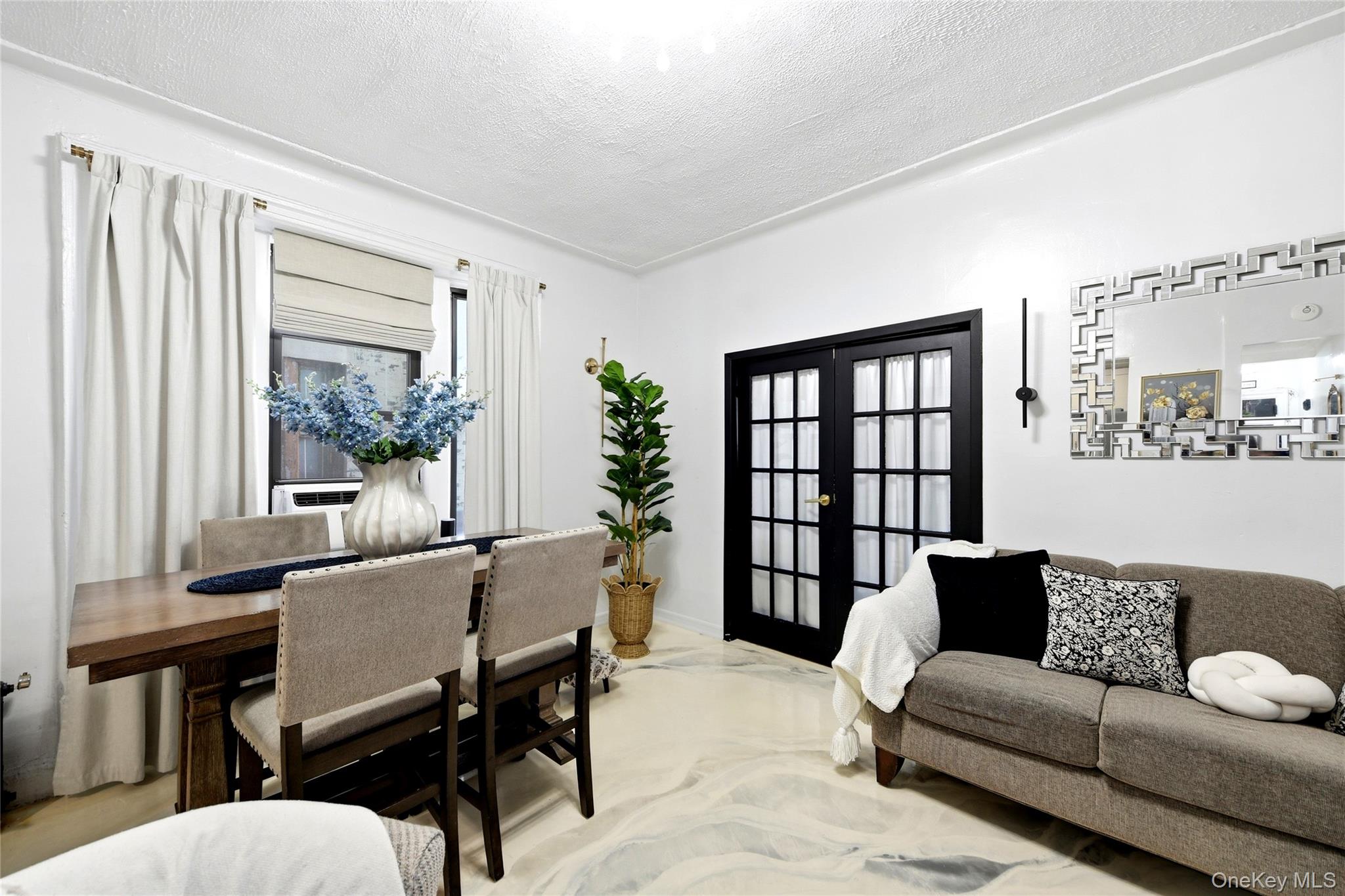160 Wadsworth Avenue 201 Property Photo 8